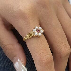 SIZE 7 | 18K Gold Plated Flower Ring